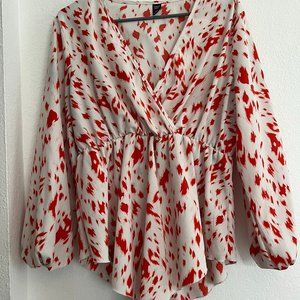 White and red pattern flowy shirt